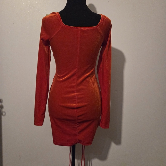 Wild Fable Vibrant Red Ruched Long Sleeve Dress - Picture 4 of 5